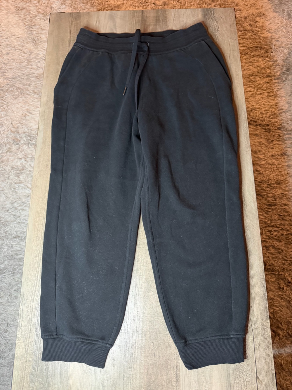EUC Lululemon Black Scuba Joggers 23” Sz 8